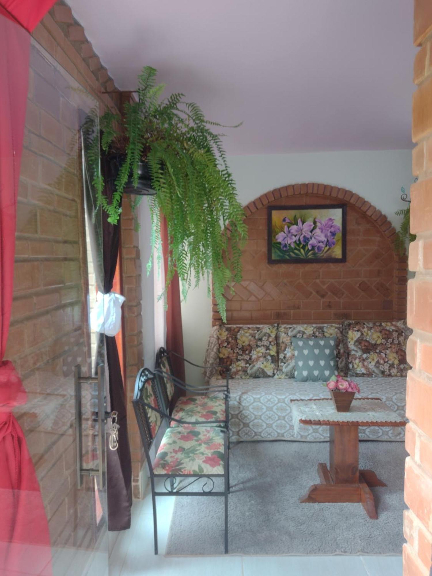 Rancho Flores 賓館 Espera Feliz